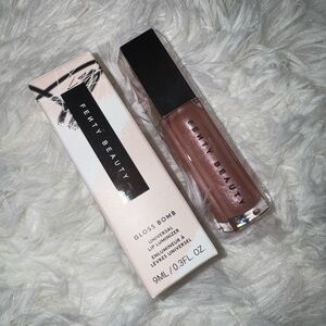 NWB Fenty Beauty Gloss Bomb Lip Luminizer Sweet Mouth